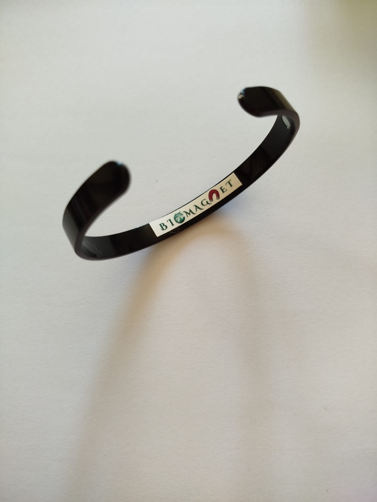 Brazaletes Negros Met&aacute;licos